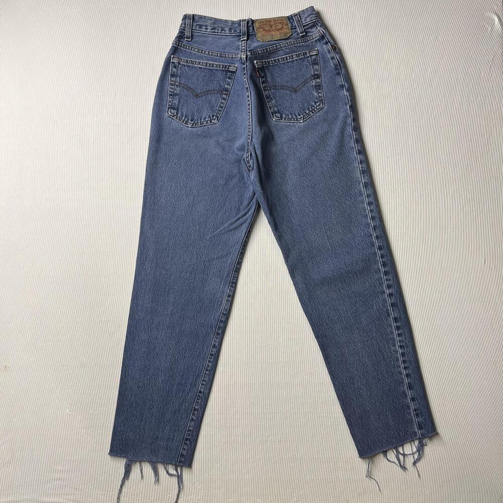 Vintage Levi's Jeans Womens 9 Blue Medium Wash High Rise Mom Made USA Denim